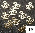 złote blaszki 19 klucz wiolinowy nutki metalowe 10szt do zdobienia paznokci muzyka